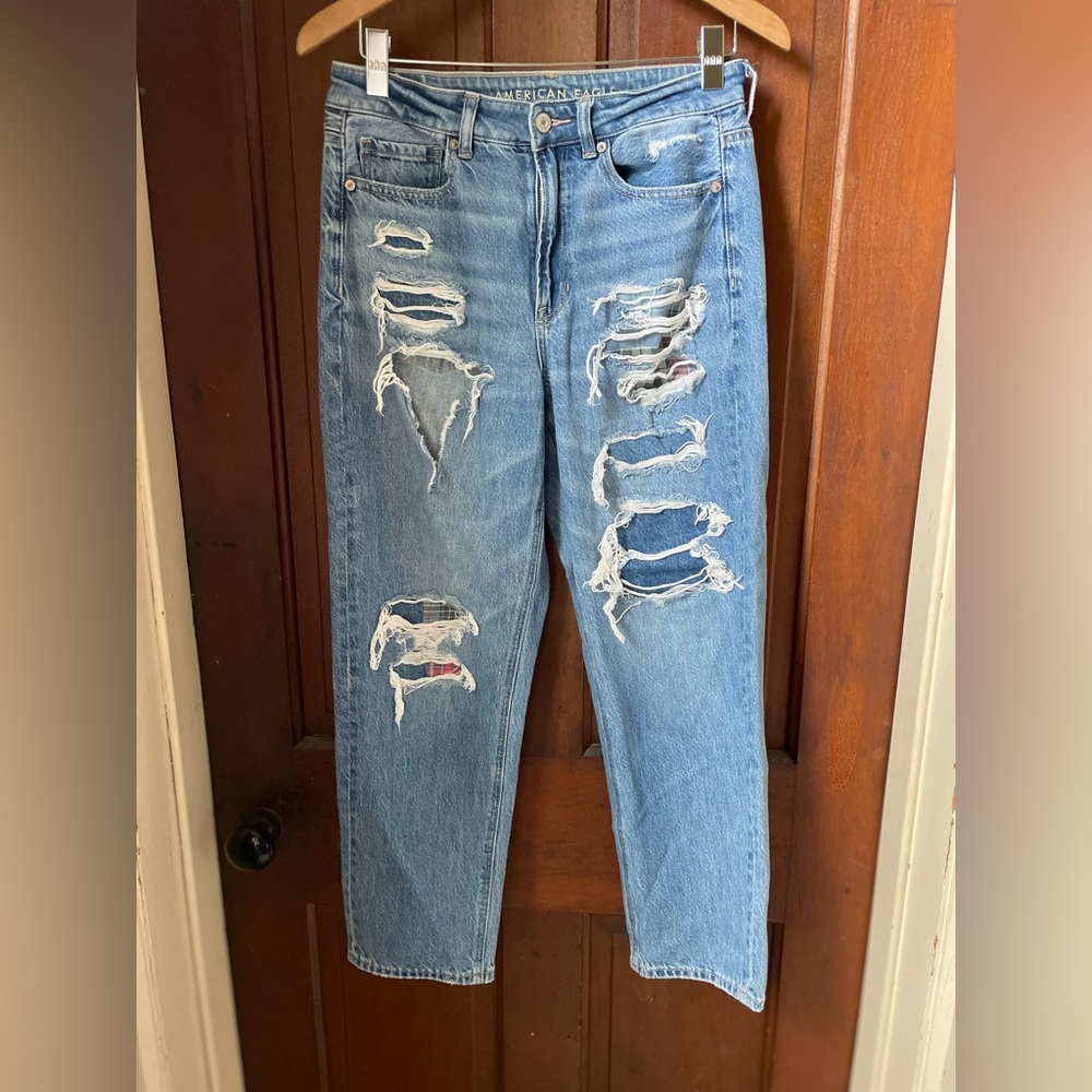 American Eagle women's 8 regular mom straight jeans - Picture 2 of 8